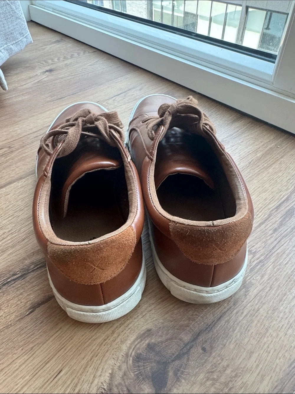 Men's Express Brown Leather Casual Sneakers - Low Top Lace-Up